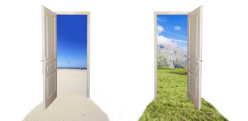 Zoom sur « portes sur la mer ou la montagne » (touche ESC pour fermer)